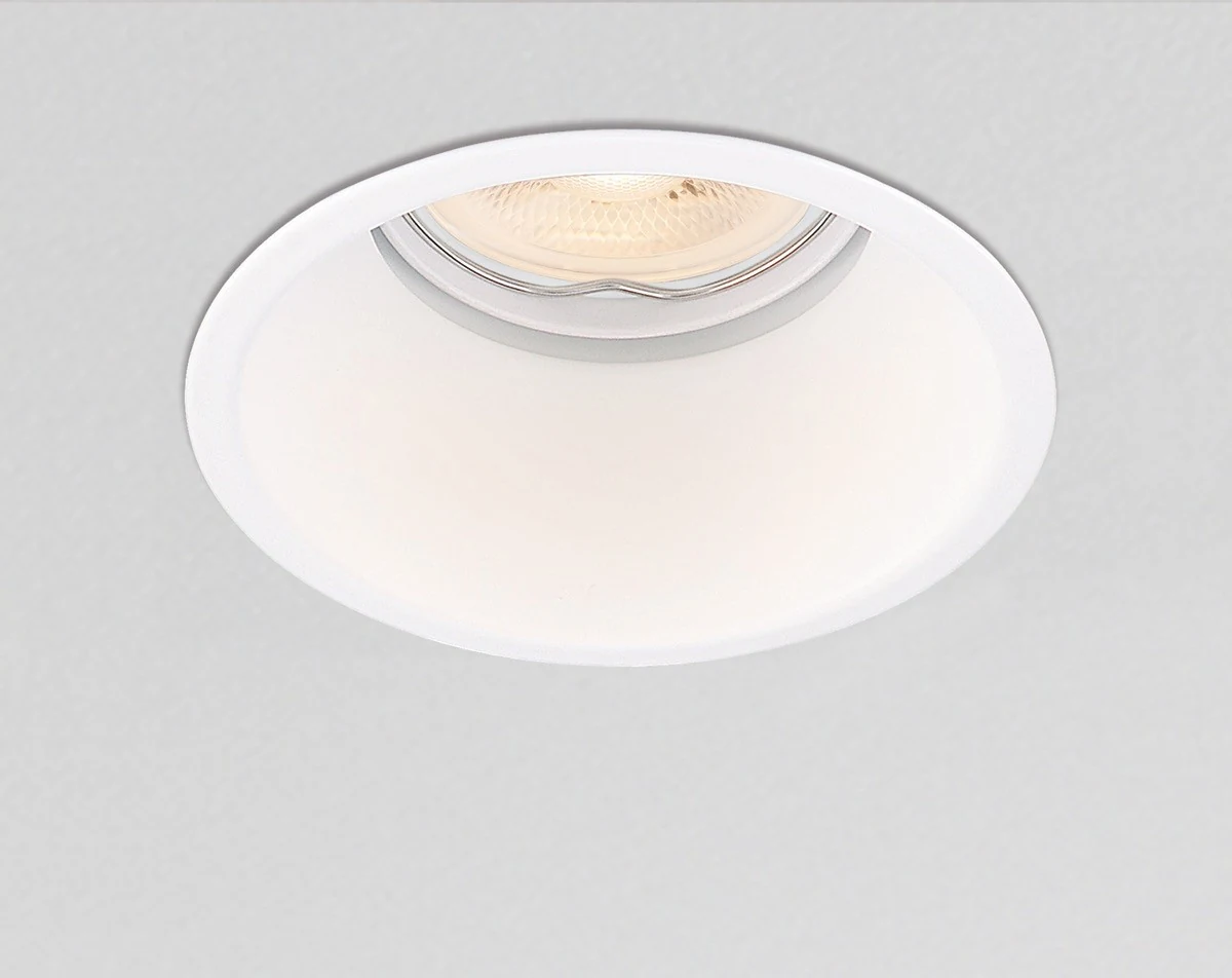 VK Lighting Στρογγυλό Πλαστικό Χωνευτό Σποτ με Ντουί GU10 σε Λευκό χρώμα 8.2x8.2cm - second view