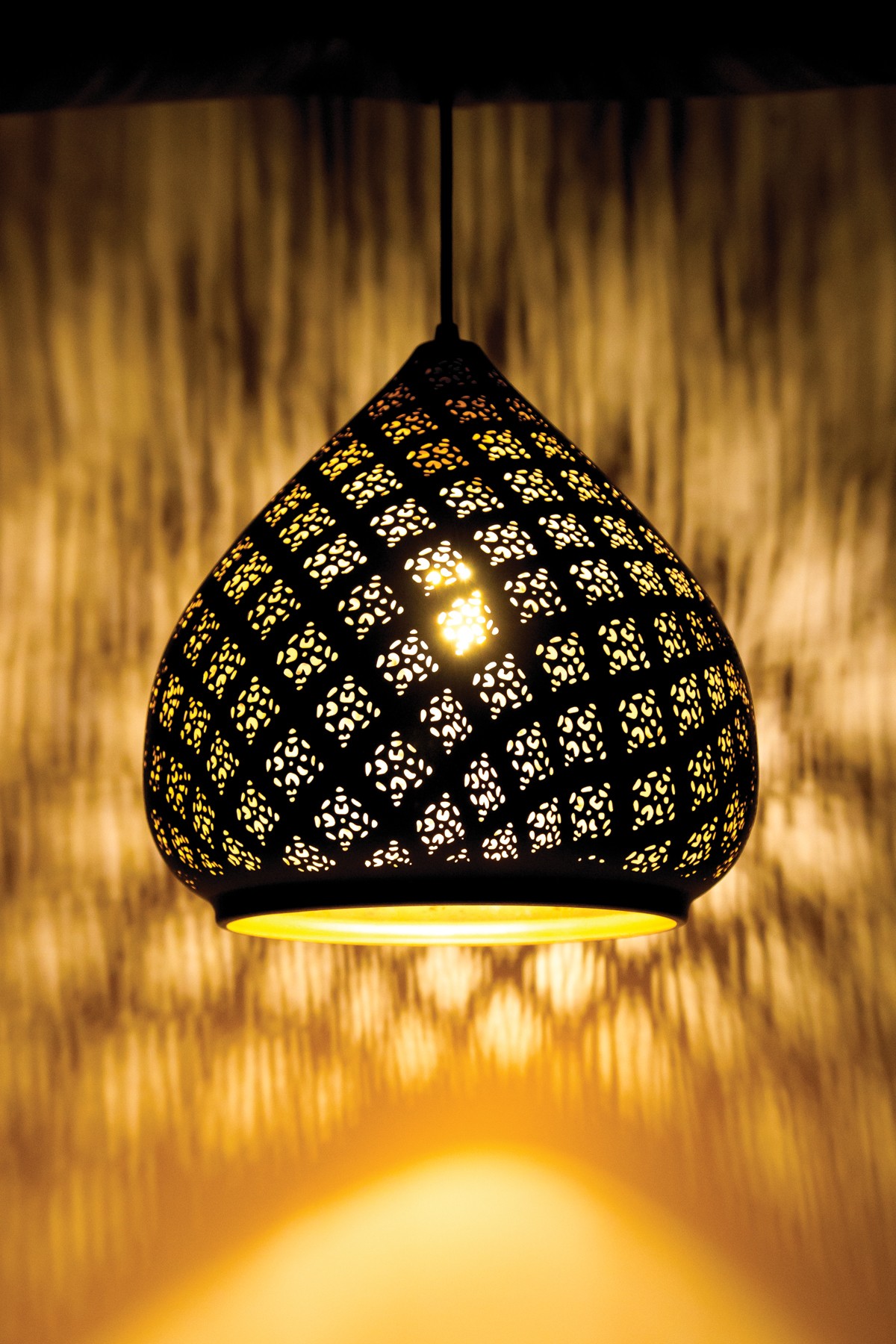 Φωτιστικό κρεμαστό μεταλλικό, 240V, Ε27, Max 60w, IP20, ø20.5x30cm, μαύρο VK/03120PE/B - second view